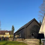 山林小屋 Nad Jeziorem Kazub *