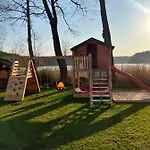Nad Jeziorem Kazub 山林小屋