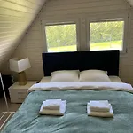 Nad Jeziorem Kazub 山林小屋