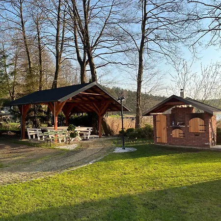 Nad Jeziorem Kazub Orman Evi