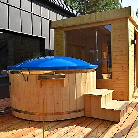 Nad Jeziorem Kazub Lodge *