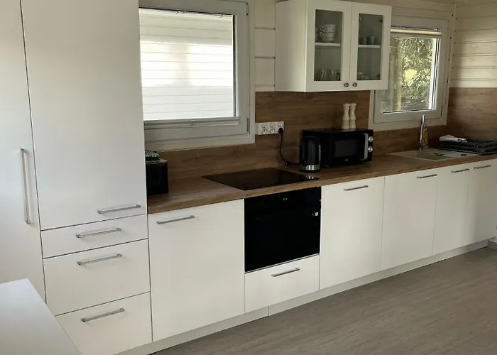 Nad Jeziorem Kazub Cieciorka