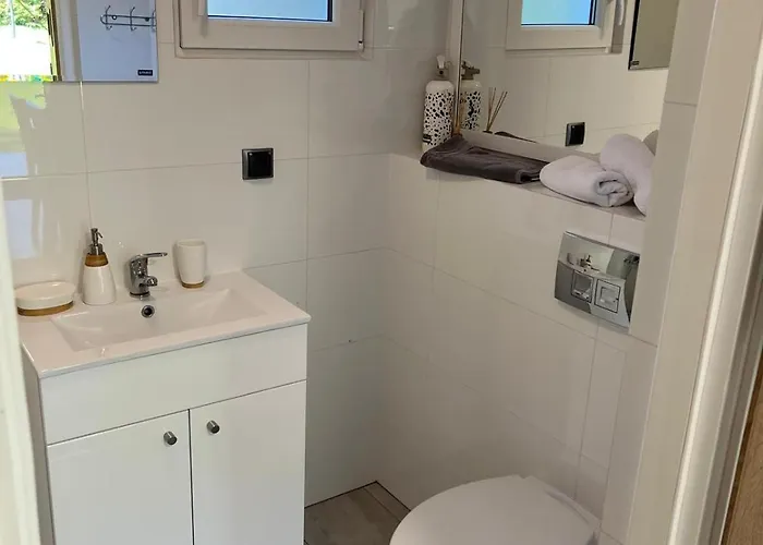 Nad Jeziorem Kazub Cieciorka